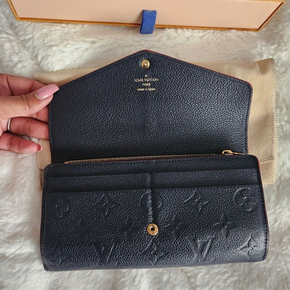 Louis Vuitton Women's Portefeuille Wallet in Navy Blue - Picture 4 of 8